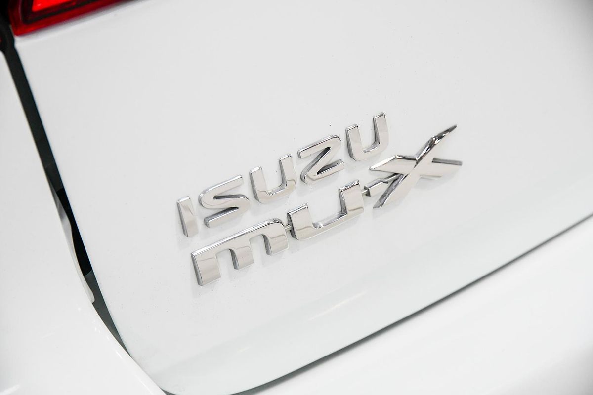 2020 Isuzu MU-X LS-T