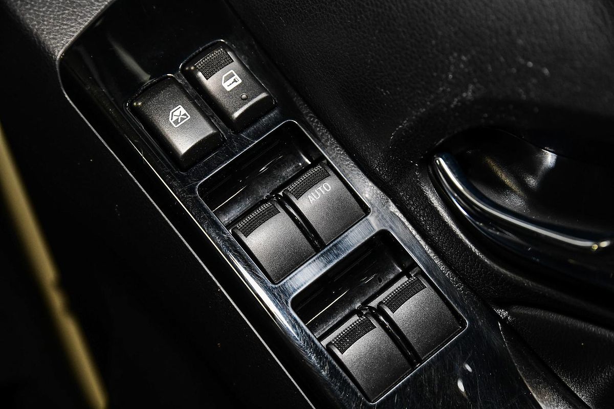 2020 Isuzu MU-X LS-T