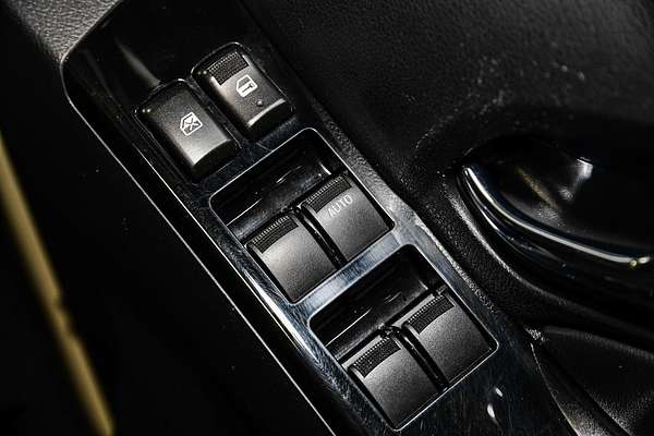 2020 Isuzu MU-X LS-T