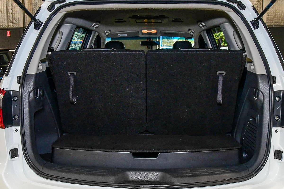 2020 Isuzu MU-X LS-T