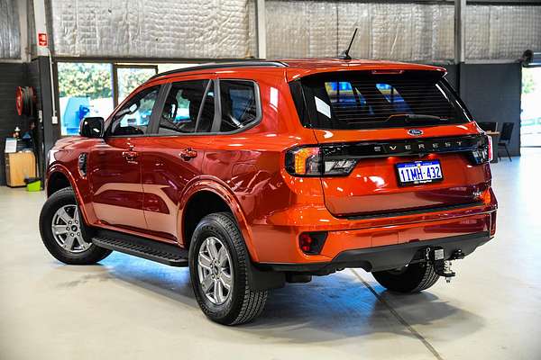 2024 Ford Everest Ambiente 2.0L