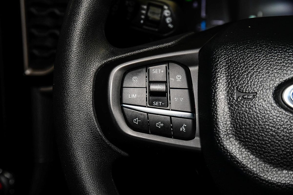 2024 Ford Everest Ambiente 2.0L