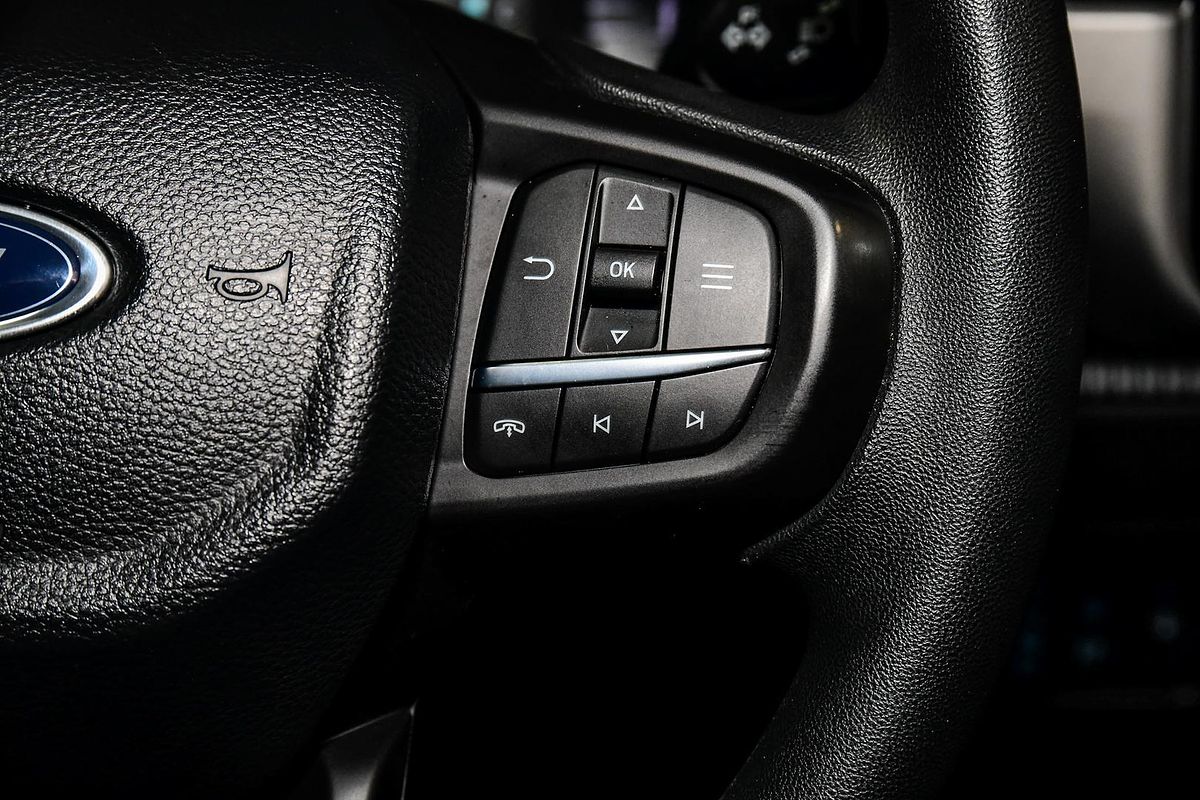 2024 Ford Everest Ambiente 2.0L