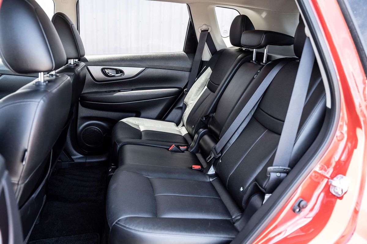 2016 Nissan X-TRAIL ST-L T32