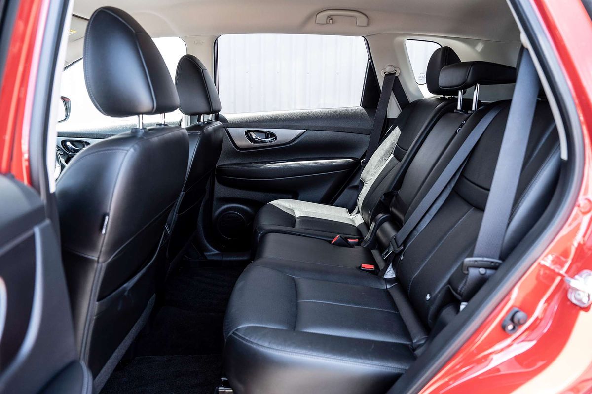 2016 Nissan X-TRAIL ST-L T32