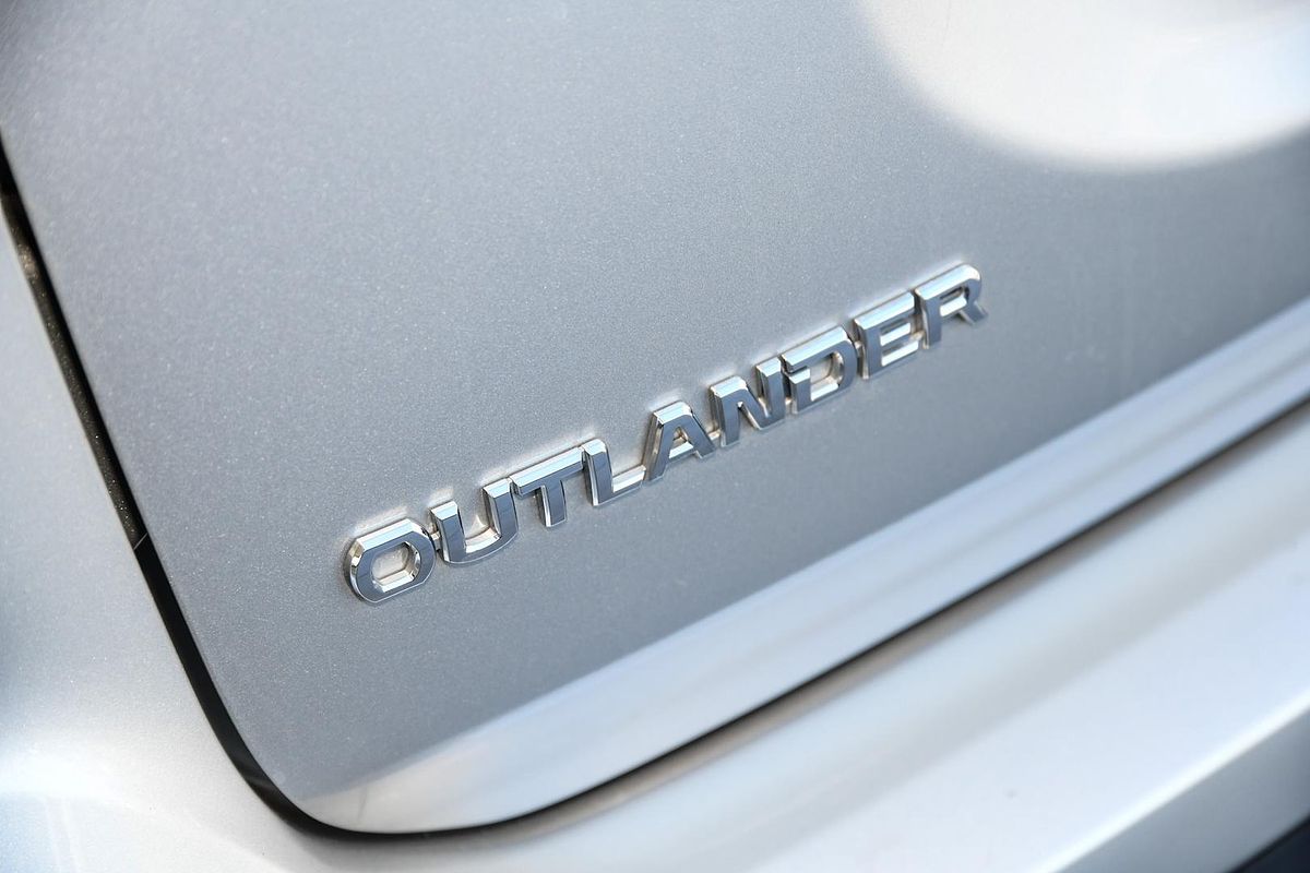 2019 Mitsubishi OUTLANDER ES 7 SEAT (2WD) ZL MY19