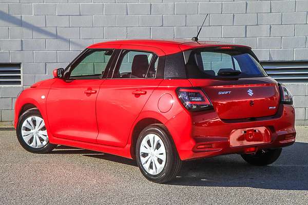 2025 Suzuki Swift Hybrid UZ