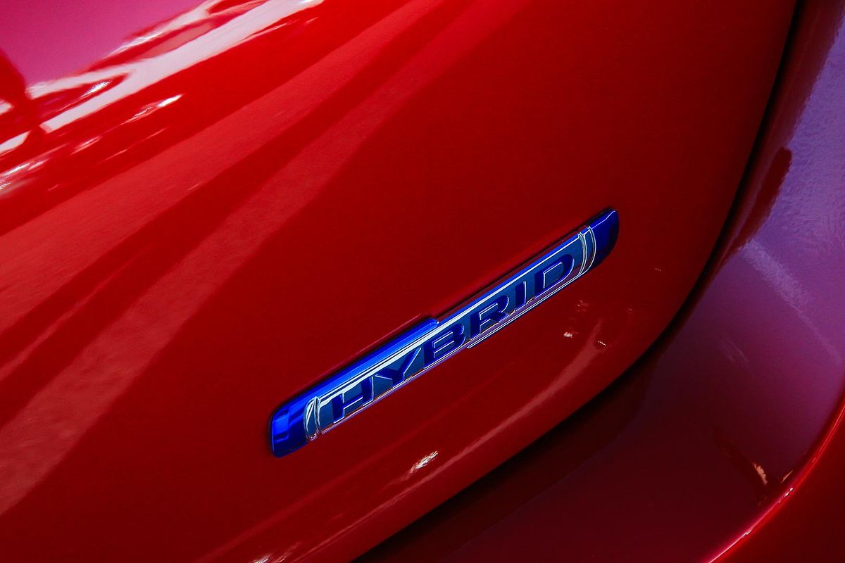 2025 Suzuki Swift Hybrid UZ