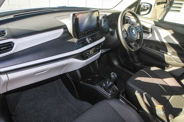 2025 Suzuki Swift Hybrid UZ