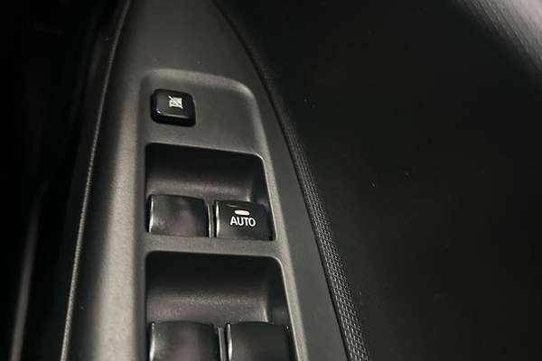 2021 Mitsubishi Mirage ES LB