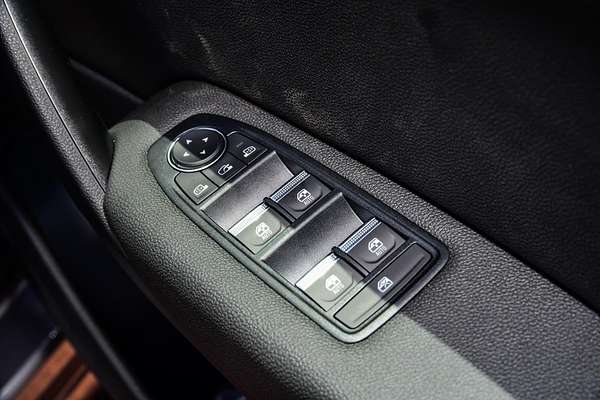 2025 Mitsubishi ASX Exceed XE