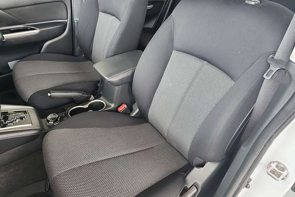 2019 Mitsubishi Triton GLS MR 4X4