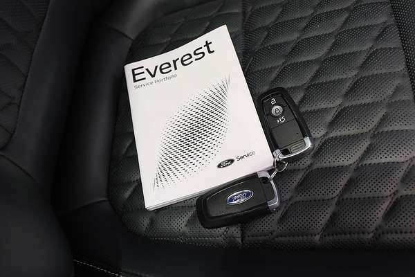 2025 Ford Everest Platinum 3.0L