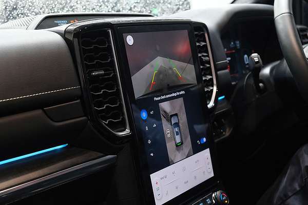 2025 Ford Everest Platinum 3.0L