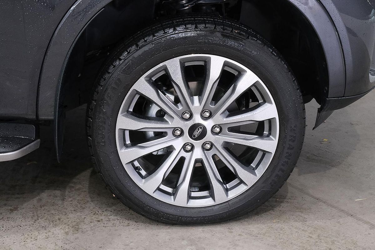 2025 Ford Everest Platinum 3.0L