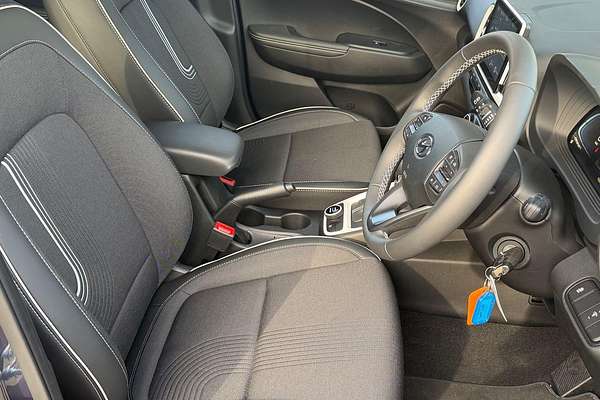 2025 Hyundai Venue Active QX.V5