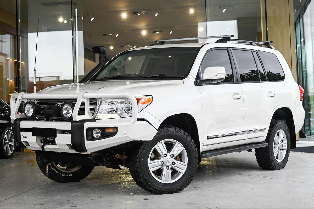 2014 Toyota Landcruiser Sahara VDJ200R
