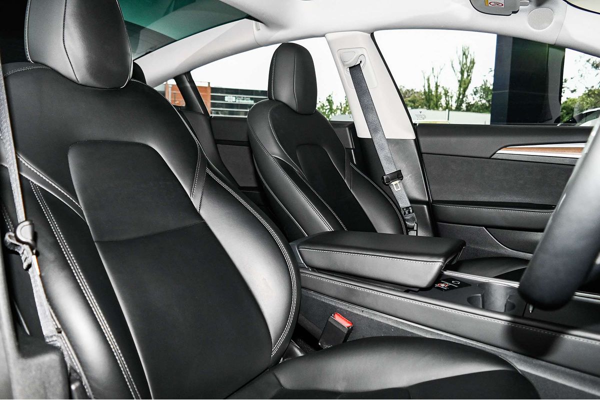 2023 Tesla Model 3 REAR-WHEEL DRIVE MY23