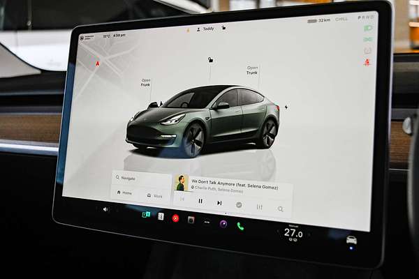 2023 Tesla Model 3 REAR-WHEEL DRIVE MY23