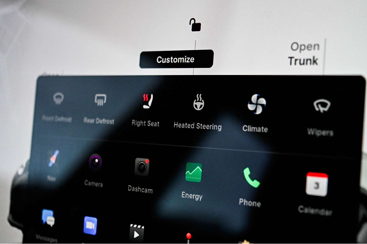 2023 Tesla Model 3 REAR-WHEEL DRIVE MY23