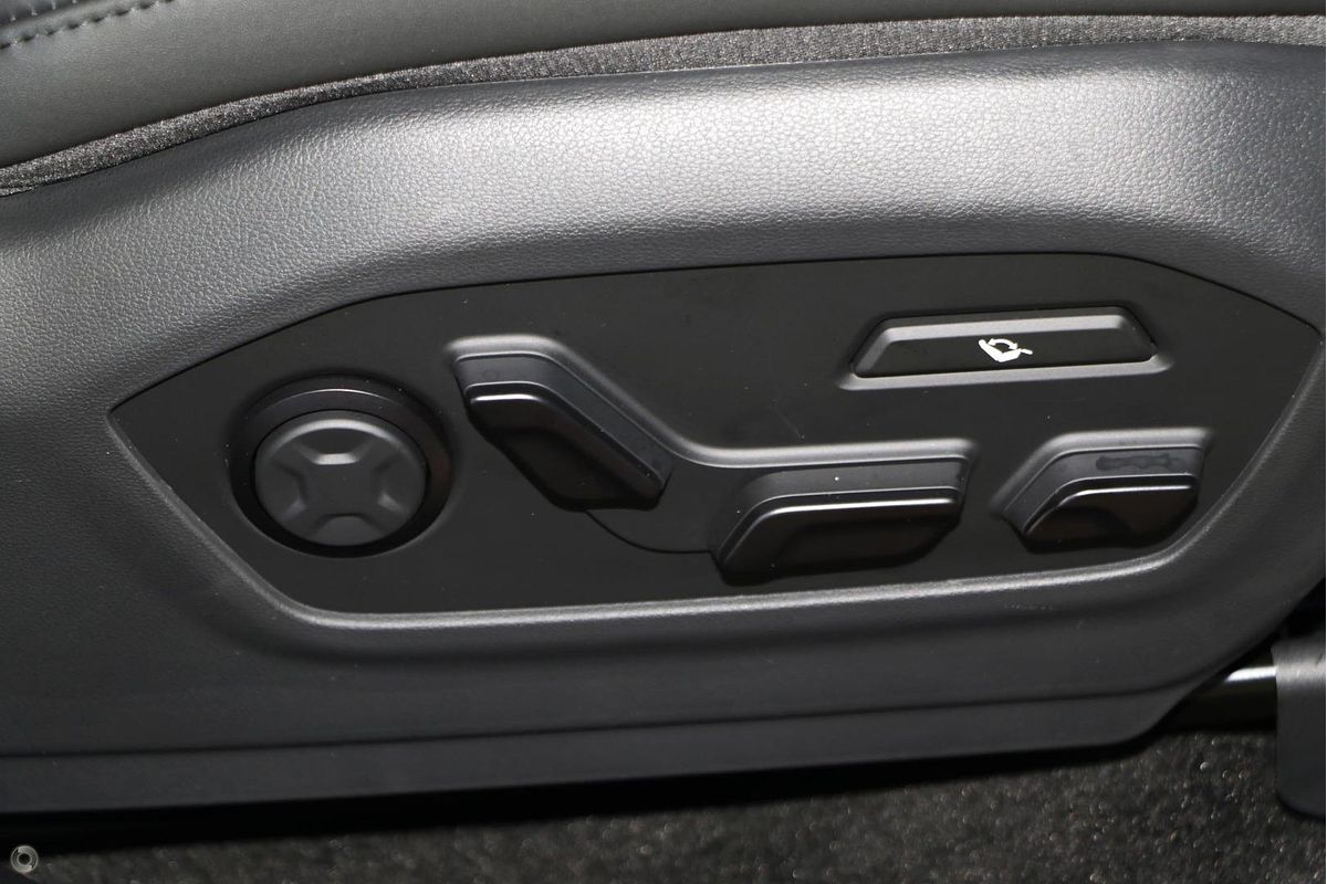 2025 Hyundai Santa Fe Hybrid Calligraphy MX5.V1