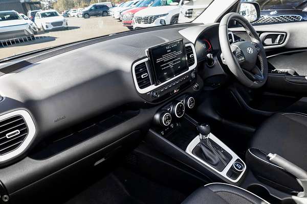 2025 Hyundai Venue Elite QX.V5