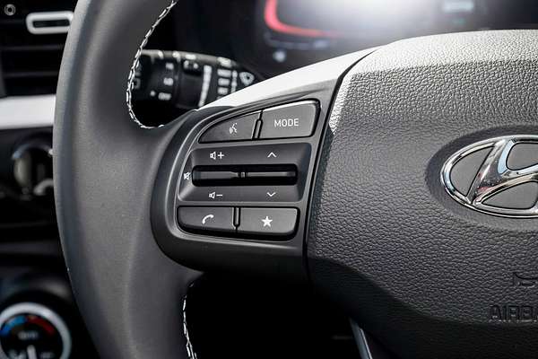 2025 Hyundai Venue Elite QX.V5