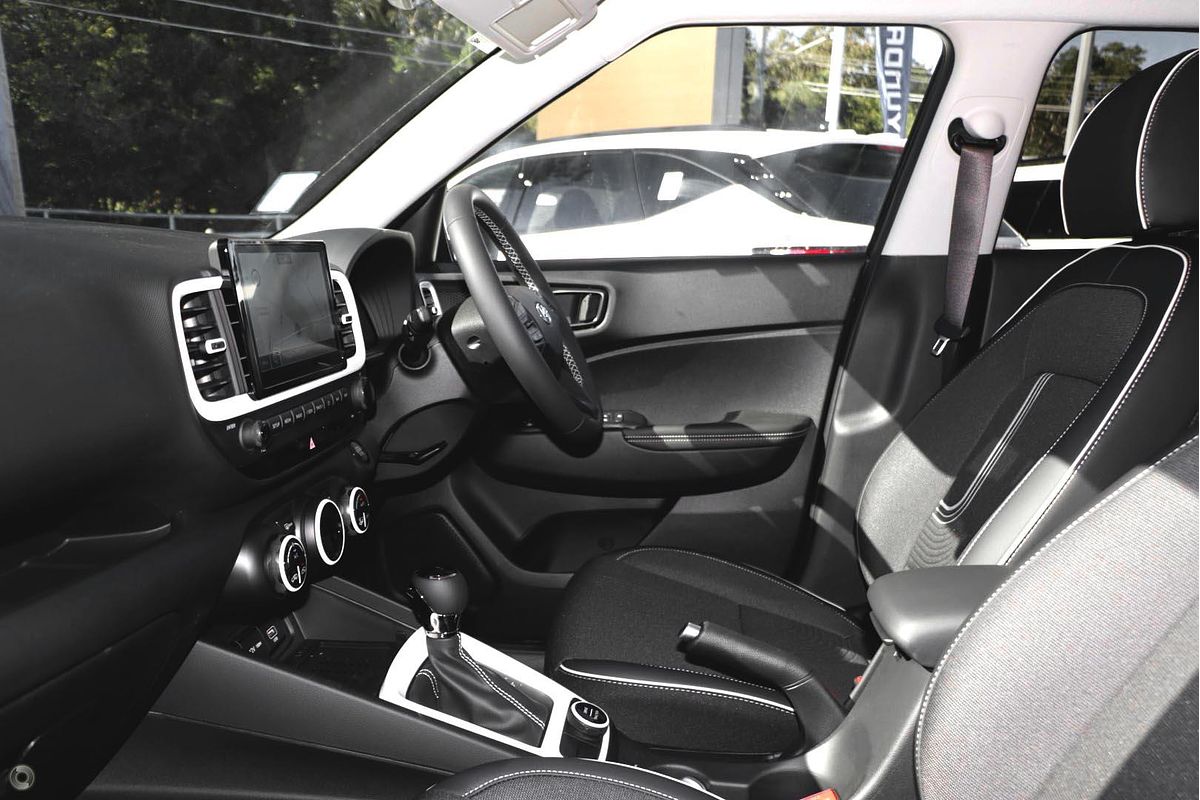 2025 Hyundai Venue Elite QX.V5