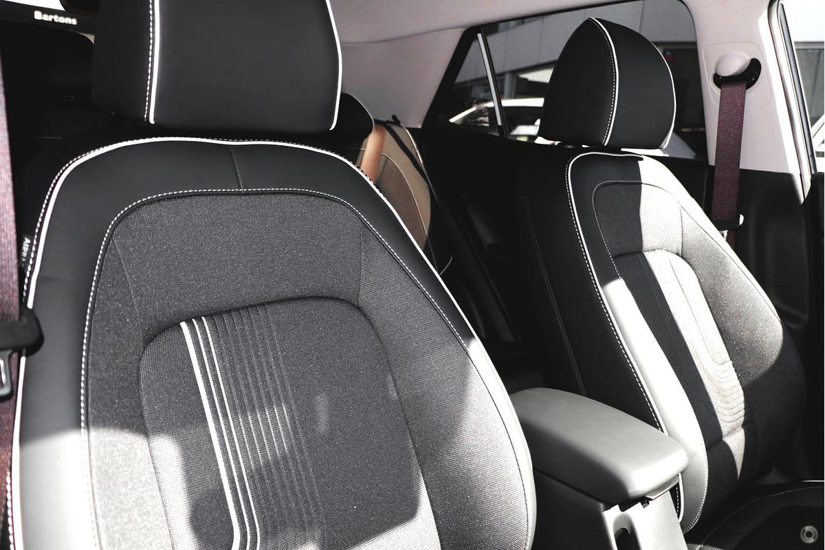 2025 Hyundai Venue Elite QX.V5