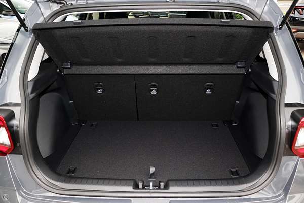 2025 Hyundai Venue Active QX.V5