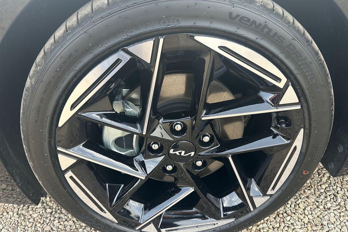 2025 Kia K4 GT-Line CL4m