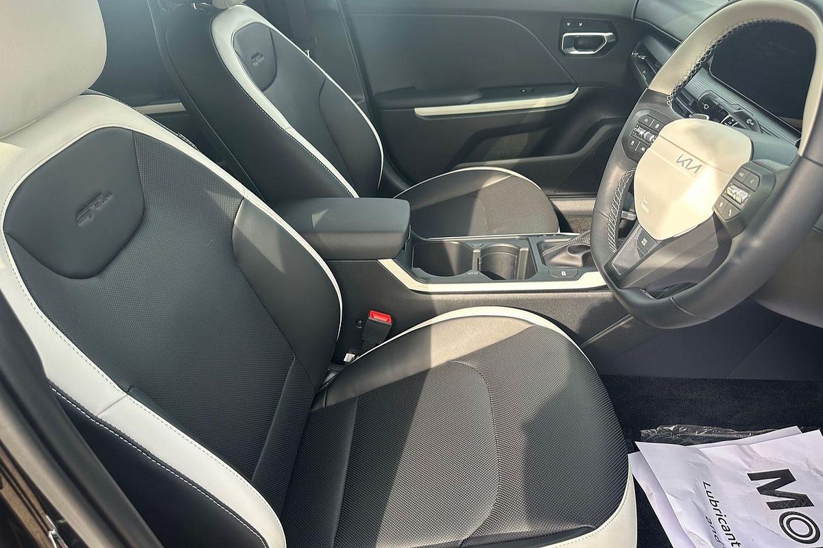 2025 Kia K4 GT-Line CL4m