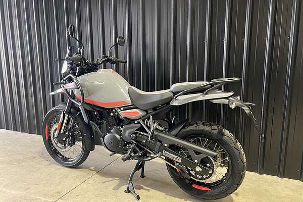 2025 Royal Enfield HIMALAYAN 450