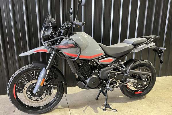 2025 Royal Enfield HIMALAYAN 450
