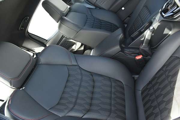 2025 Isuzu D-MAX X-TERRAIN 4X4