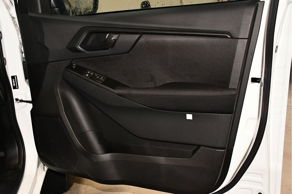 2025 Isuzu D-MAX SX High Ride Rear Wheel Drive