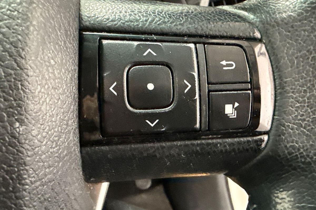 2017 Toyota Hilux SR5 GUN126R 4X4