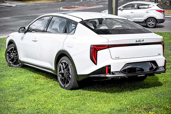 2025 Kia K4 GT-Line CL4m