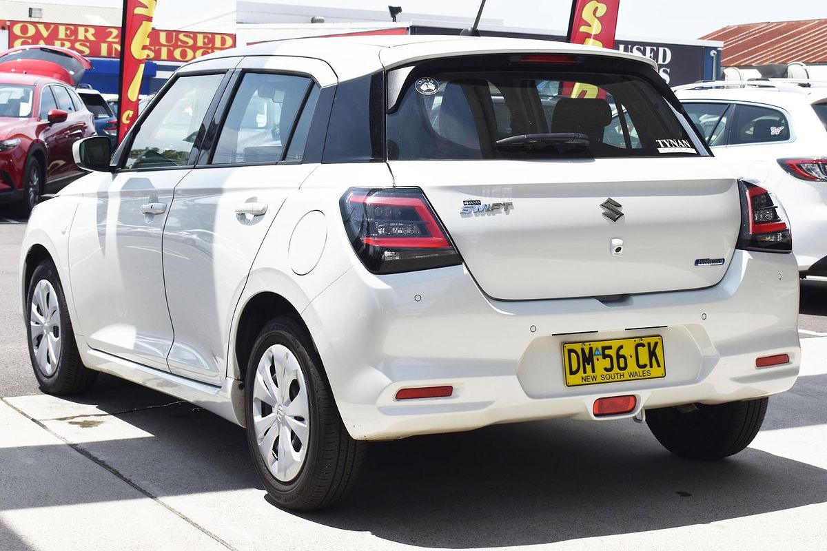 2024 Suzuki Swift Hybrid UZ