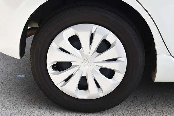 2024 Suzuki Swift Hybrid UZ