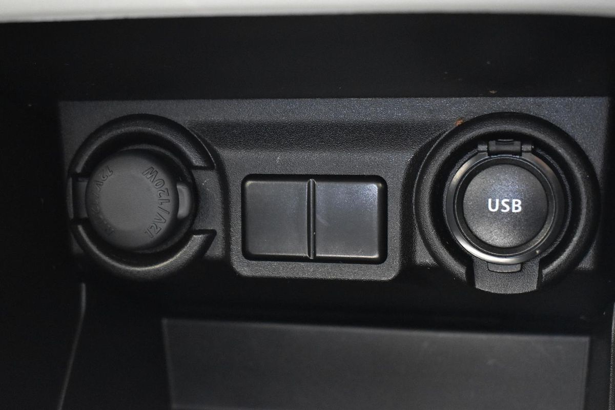 2024 Suzuki Swift Hybrid UZ