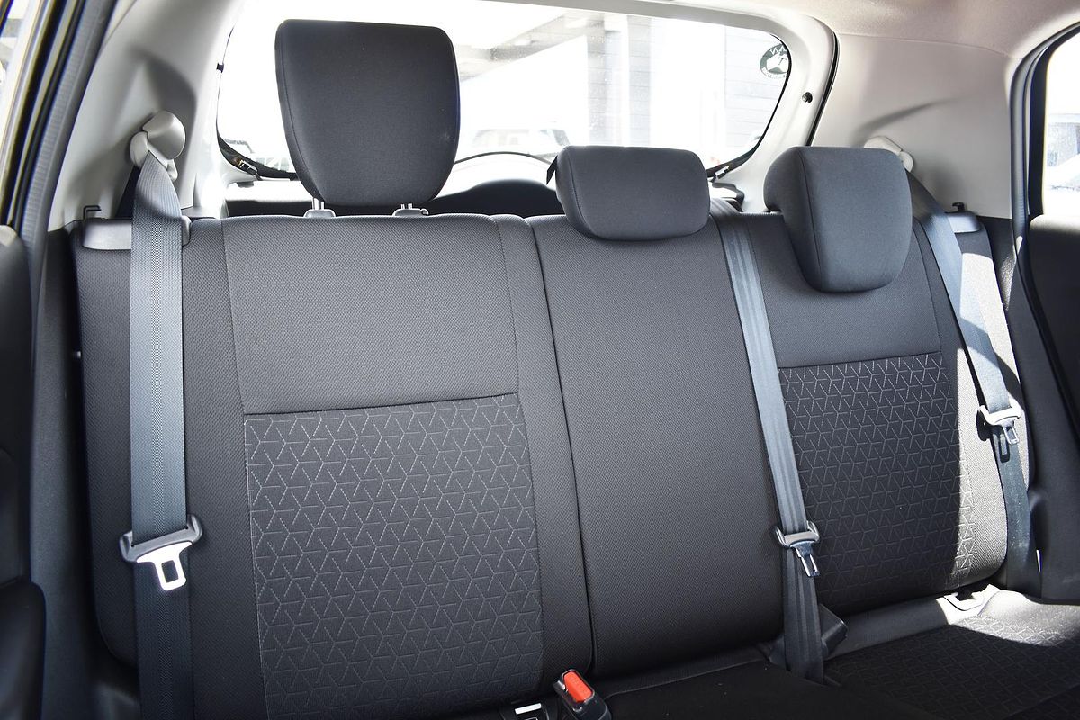 2024 Suzuki Swift Hybrid UZ