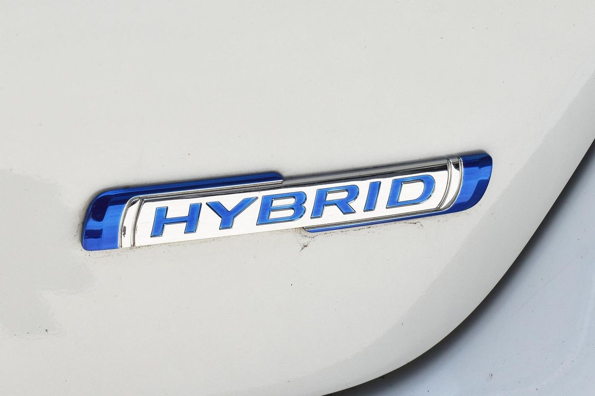 2024 Suzuki Swift Hybrid UZ