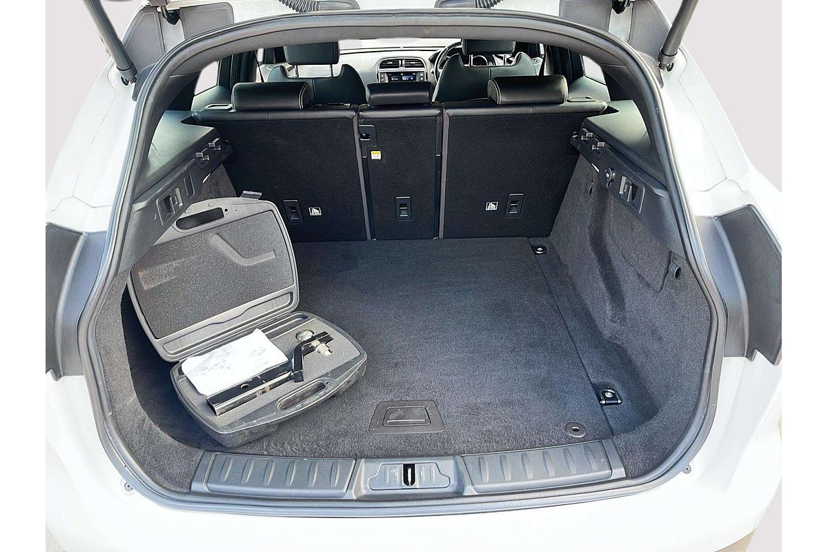 2019 Jaguar F-PACE 20d R-Sport X761