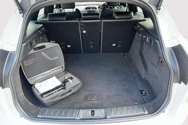 2019 Jaguar F-PACE 20d R-Sport X761