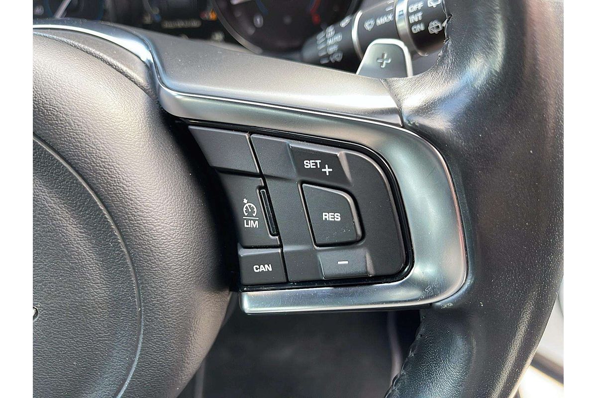 2019 Jaguar F-PACE 20d R-Sport X761