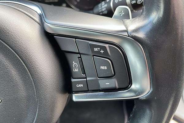 2019 Jaguar F-PACE 20d R-Sport X761