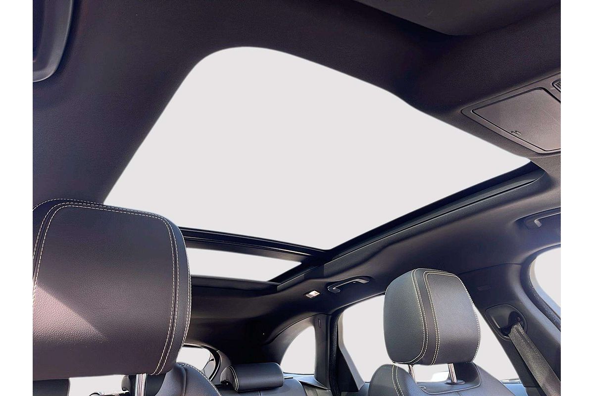 2019 Jaguar F-PACE 20d R-Sport X761