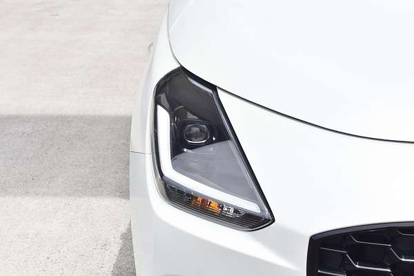 2024 Suzuki Swift Hybrid UZ