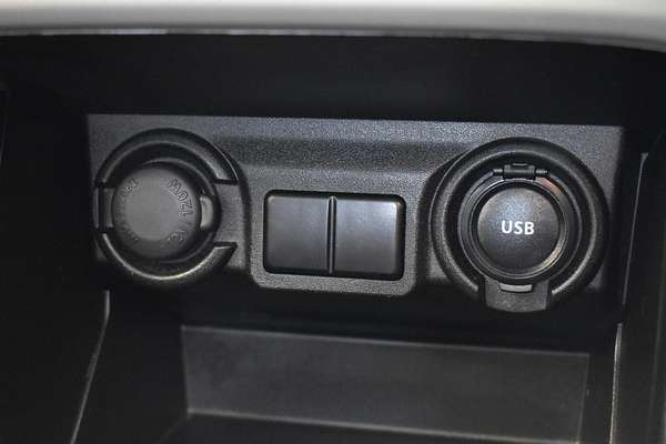 2024 Suzuki Swift Hybrid UZ